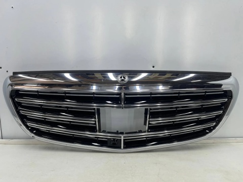 Atrapa Mercedes E-Klasa W213 16-23r. radar przednia maskownica grill A2138808902