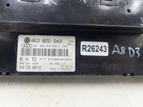 Panel klimatyzacji Audi A8 D3 02-10r. sterowania nawiewem wentylacją 4e0820043