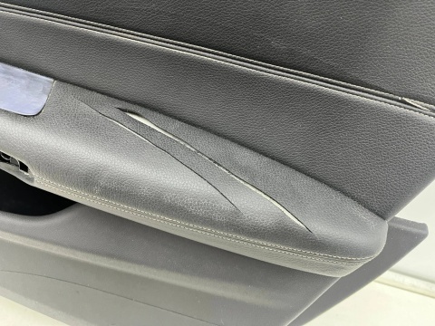 Tapicerka BMW 5 G30 G31 17-24r. prawy przedni boczek drzwi przód tył dekor aluminiowy 2844127