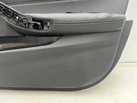 Tapicerka BMW 5 G30 G31 17-24r. prawy przedni boczek drzwi przód tył dekor aluminiowy 2844127
