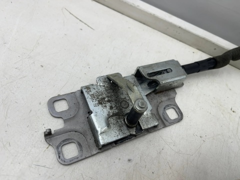 Zamek klapy bagażnika Audi A8 D3 02-10r. mechanizm elektryczny 4e0827383c