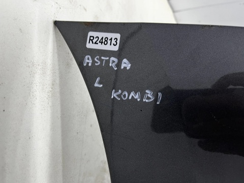 Zderzak tylny Opel Astra L Kombi 22r. tył PDC 9841484680