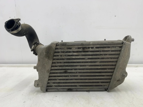 Chłodnica intercoolera Audi A8 D3 02-10r. prawy intercooler 4e0145806d