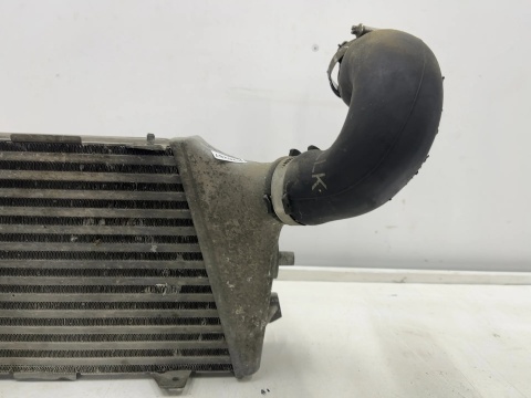Chłodnica intercoolera Audi A8 D3 02-10r. prawy intercooler 4e0145806d