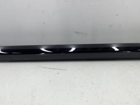 Listwa BMW X5 G05 M-Pakiet 18-26r NOWA prawa przednia uszczelka drzwi Shadowline zewnętrzna szyby zgarniająca 5a8a266