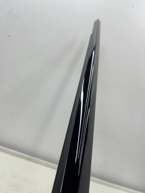 Listwa BMW X5 G05 M-Pakiet 18-26r NOWA prawa przednia uszczelka drzwi Shadowline zewnętrzna szyby zgarniająca 5a8a266