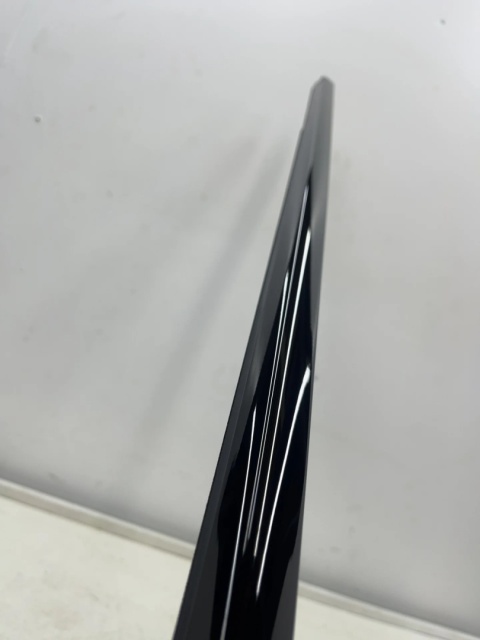 Listwa BMW X5 G05 M-Pakiet 18-26r NOWA prawa przednia uszczelka drzwi Shadowline zewnętrzna szyby zgarniająca 5a8a266