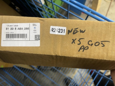 Listwa BMW X5 G05 M-Pakiet 18-26r NOWA prawa przednia uszczelka drzwi Shadowline zewnętrzna szyby zgarniająca 5a8a266