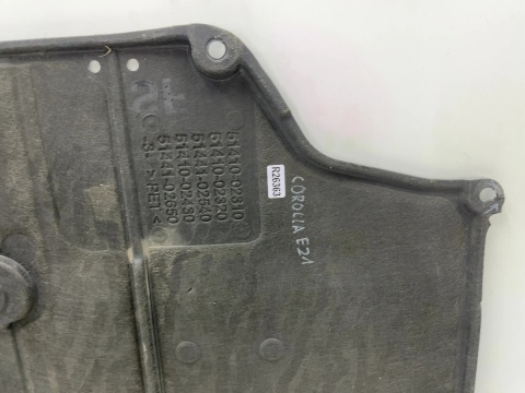 Osłona pod silnik Toyota Corolla 18r.- płyta dolna podwozia pod silnik 51410-02310