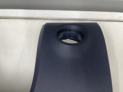 Schowek Audi A8 D3 02-10r. schowek kierowcy dolny deski pod kierownicą EUROPA 4e1857005