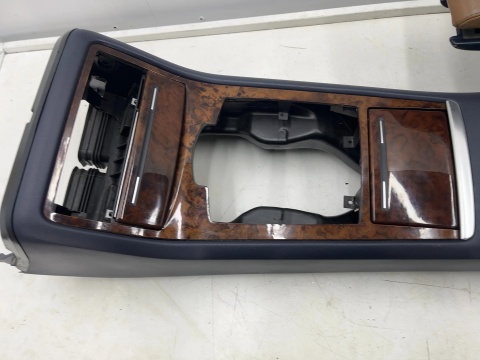 Tunel środkowy Audi A8 D3 02-10r. podłokietnik uchwyt na kubki EU 4e0863241