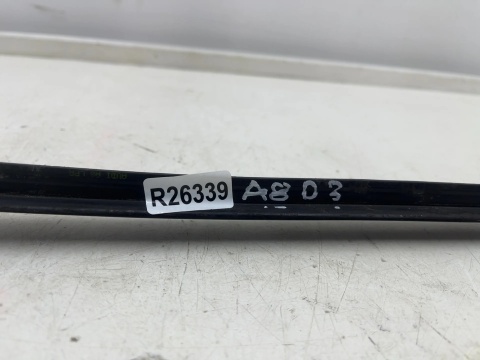 Uszczelka Audi A8 D3 02-10e. lewa przednia guma szyby czołowej przedniej lewy przód