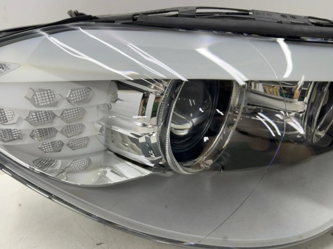 Lampa reflektor BMW 5 F10 F11 10-13r. PRAWA przednia Bi-XENON oryginalna EUROPA nieskrętna prawy przód 7203246