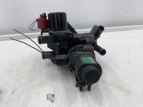 Pompa wody Audi A8 D3 02-10r. pompka elektryczna elektrozawór wody 4e0959617a