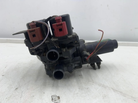 Pompa wody Audi A8 D3 02-10r. pompka elektryczna elektrozawór wody 4e0959617a