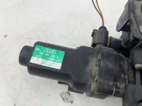 Pompa wody Audi A8 D3 02-10r. pompka elektryczna elektrozawór wody 4e0959617a