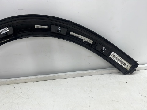 Listwa Mercedes GLE II w167 V167 AMG 19r.- lewy tylny rant nadkola błotnika nakładka lewy tył a1678800105 a1678840600