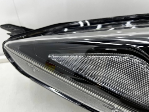 Lampa reflektor Nissan Leaf 2 II ZE1 17-25r. prawa przednia FULL LED Europa prawy przód 260105sh5a