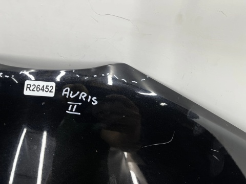 Maska Toyota Auris E18 2 II 12-18r. pokrywa silnika