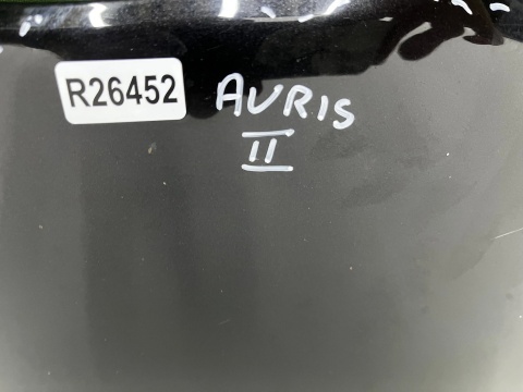 Maska Toyota Auris E18 2 II 12-18r. pokrywa silnika