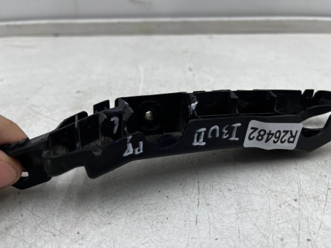 Ślizg Hyundai i30 II 11-17r. prawe przednie mocowanie uchwyt zderzaka prawy przód 86516-a6000