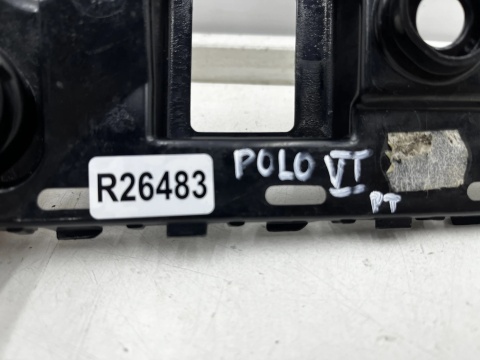 Ślizg VW Polo 6 VI 17r.- prawe tylne mocowanie uchwyt zderzaka prawy tył 2g6807394c