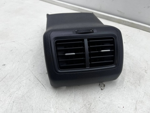 Tunel środkowy VW Golf 7 VII 12-20r. tylne wykończenie tunelu kratki nawiewu 5g0863289c