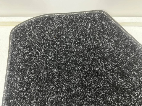 Dywaniki welurowe Hyundai i10 III 19r.- komplet przednich NOWYCH Oryginalnych dywaników welurowych wycieraczka k7141ade00