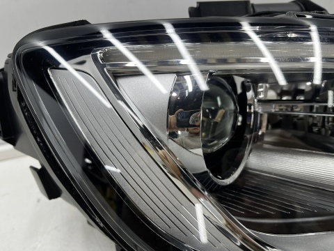 Lampa reflektor Audi A3 8v LIFT 16-20r. prawa przednia BI-XENON EU oryginalna prawy przód BIKSENON 8v0941006e
