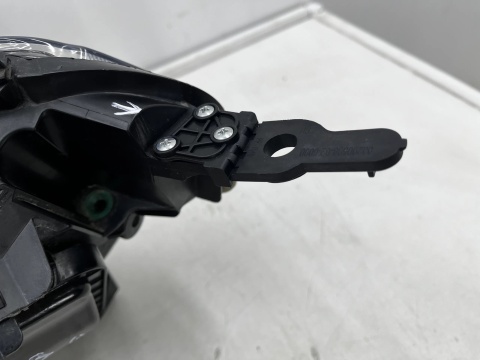 Lampa reflektor Citroen Jumpy SpaceTourer Scudo Ulysse Vivaro C Zafira Life 16-23r. prawa przednia Europa H1 H7 oryginał