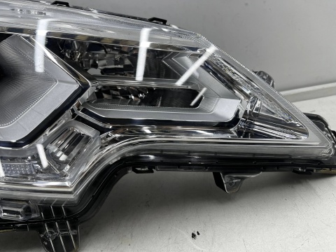 Lampa reflektor Mitsubishi Space Star LIFT 19-24r. PRAWA przednia Bi-LED 7pin prawy przód EUROPA 26010w410p