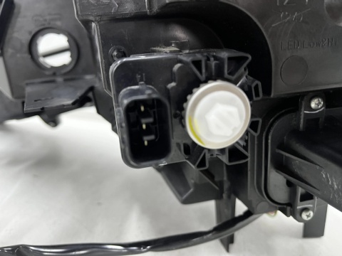 Lampa reflektor Mitsubishi Space Star LIFT 19-24r. PRAWA przednia Bi-LED 7pin prawy przód EUROPA 26010w410p