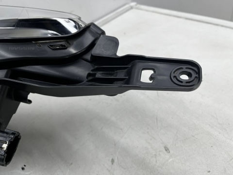 Lampa reflektor Nissan Leaf 2 II ZE1 17-25r. prawa przednia FULL LED Europa prawy przód 260105sh5a
