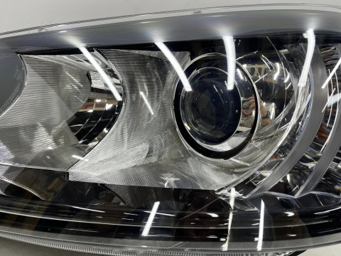 Lampa reflektor Skoda Yeti LIFT 12-17r. lewa przednia XENON EU skrętna doświetlanie zakrętów oryginalna 5L1941015C