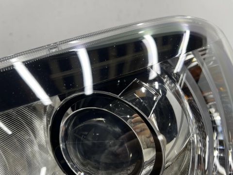 Lampa reflektor Skoda Yeti LIFT 12-17r. lewa przednia XENON EU skrętna doświetlanie zakrętów oryginalna 5L1941015C