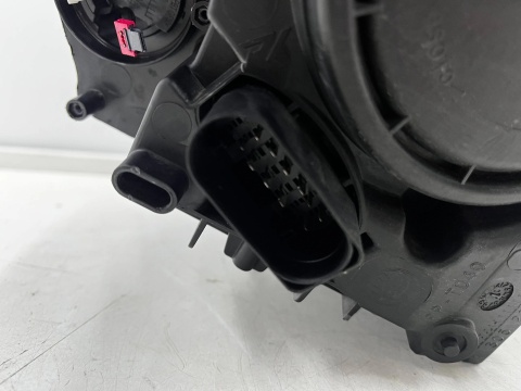 Lampa reflektor Skoda Yeti LIFT 12-17r. lewa przednia XENON EU skrętna doświetlanie zakrętów oryginalna 5L1941015C
