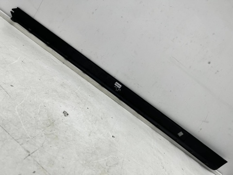 Nakładka progu Audi A8 D3 02-10r. lewa przednia wewnętrzna listwa progowa oryginalna lewy przód 4e0853985b