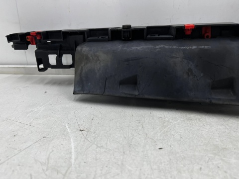 Osłona pasa przedniego Opel Insignia A 08-17r. nakładka górna atrapy zamka maski 13250569