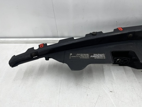Osłona pasa przedniego Opel Insignia A 08-17r. nakładka górna atrapy zamka maski 13250569