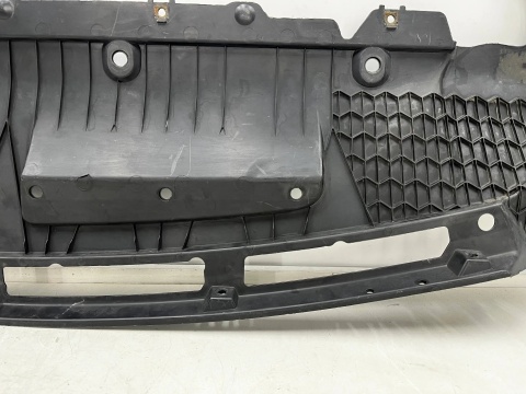 Osłona pod zderzak Ford Kuga mk3 19r.- przednia płyta dolna podwozia pod zderzak lv4b-a8b384-j