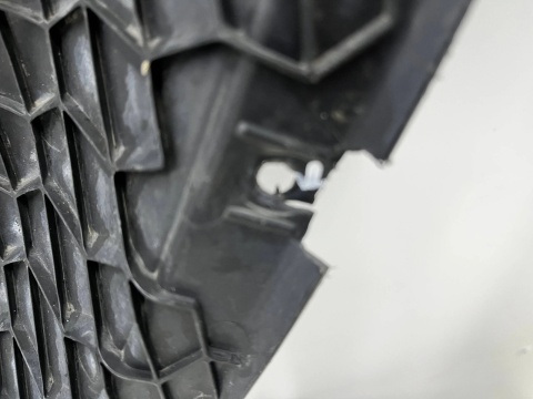 Osłona pod zderzak Ford Kuga mk3 19r.- przednia płyta dolna podwozia pod zderzak lv4b-a8b384-j