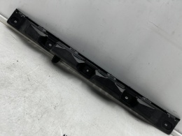 Ślizg Seat Ibiza IV 08-17r. tylne środkowe mocowanie zderzaka wspornik wzmocnienie tył 6j4807863a