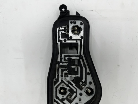 Wkład lampy Citroen Jumpy SpaceTourer Toyota ProAce Peugeot Expert Traveller 16r.- listwa oprawa żarówek prawy tył 00197256