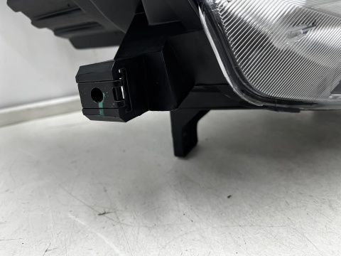Lampa reflektor Maxus e-Deliver 3 Maxus EV30 LDV 20r.- NOWA prawa przednia oryginalna EU c00056654