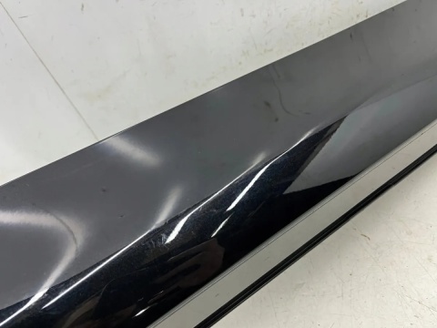 Listwa Mazda CX-80 CX80 24r.- lewa tylna listwa dolna drzwi lewy tył