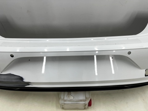 Zderzak tylny VW Polo 6 VI 17-20r. Przedlift tył 4XPDC 2G6807421
