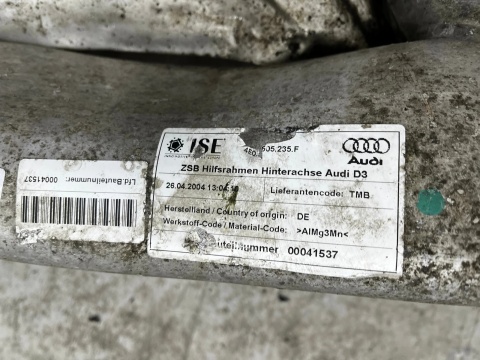 Belka zawieszenia Audi A8 D3 02-10r. tylna oś kompletna wózek zwrotnice 4e0535235f