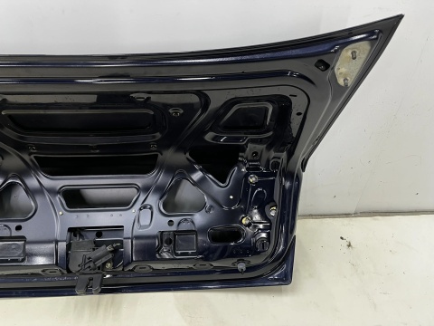 Klapa bagażnika Audi A8 D3 02-07r. tylna LZ5D