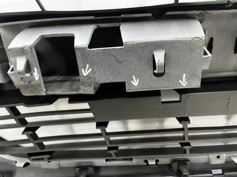 Zderzak przedni Peugeot 208 1 I 15-19r. Lift przód 9810513777