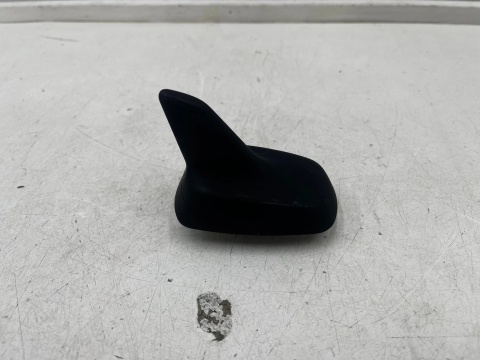Antena Audi A8 D3 08-17r. bat radia na dach 4e0035003p